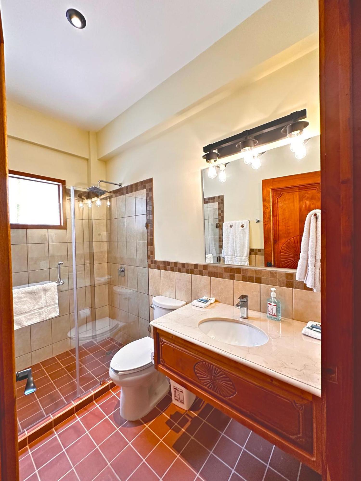 Hotel Jotam Panajachel Extérieur photo