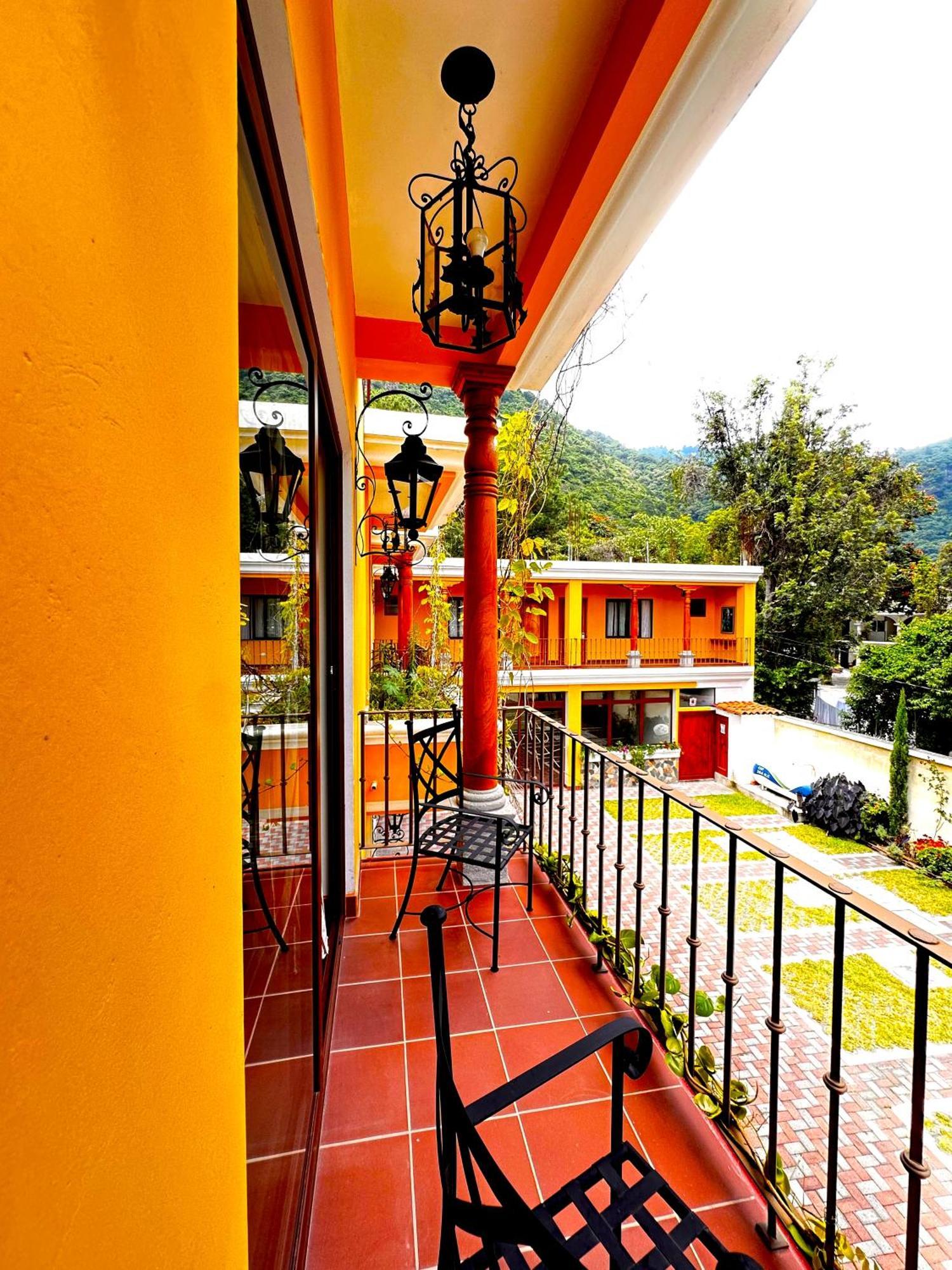 Hotel Jotam Panajachel Extérieur photo