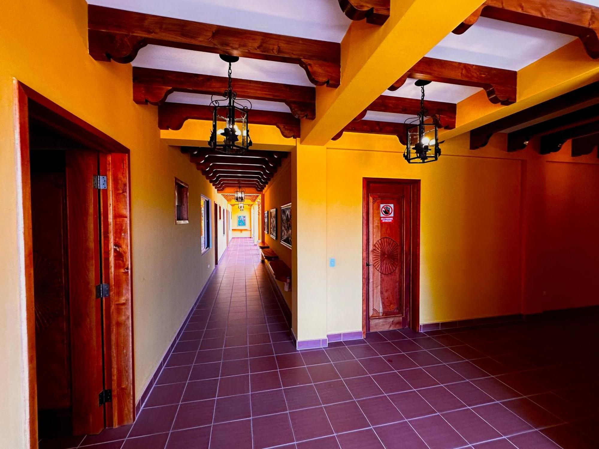 Hotel Jotam Panajachel Extérieur photo